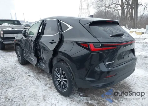 2022 Lexus Nx 250 z USA, uszkodzony, nr VIN JTJADCEZ4N5000222